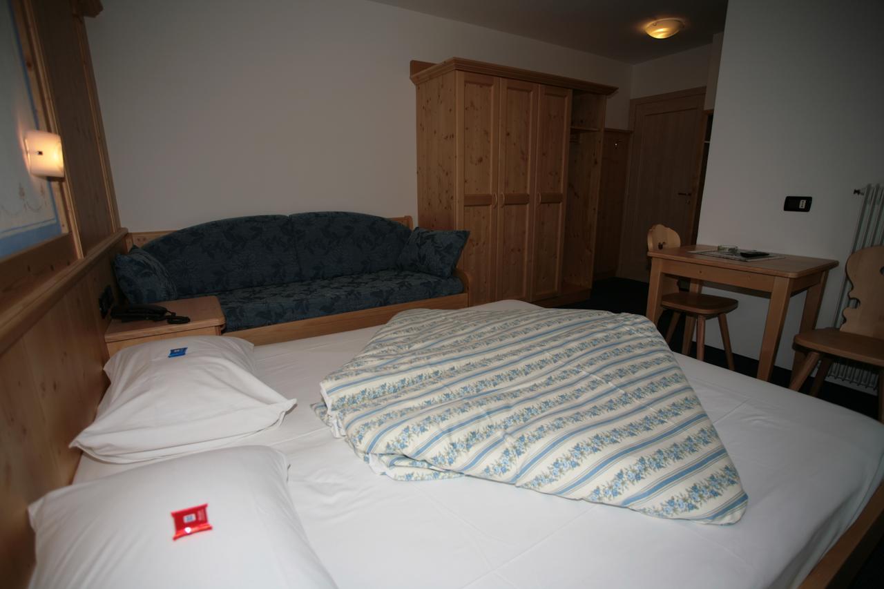 Hotel Garni Eden Canazei Zewnętrze zdjęcie
